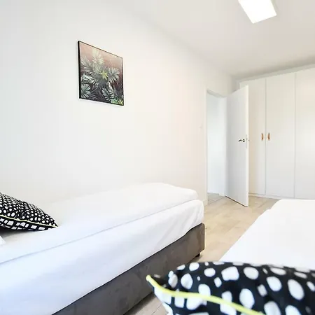 Apartament Lazur Z Miejscem Postojowym W Garazu Kolobrzeg Exterior photo